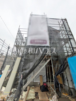 ≪1号棟　外観≫各部屋に収納も完備されるため、部屋もしっかり片付きそうですね♪【府中市白糸台１丁目】／撮影日2025/04/25