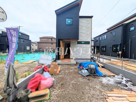≪4号棟　外観≫ モダンスタイリッシュな外観は永年お住まいになっても飽きの来ないシンプルな印象を与えてくれます。【府中市白糸台１丁目】／撮影日2025/07/11