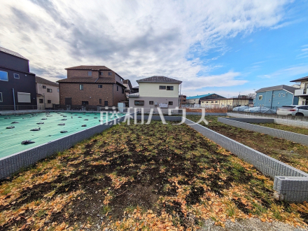 4号棟　現地写真　【府中市白糸台１丁目】 見学はしたいけど、なかなか時間が取れない・・・そんな方に出勤前や仕事終わりにマイホームを見学できるサポートをいたします。 ／撮影日2025/01/12