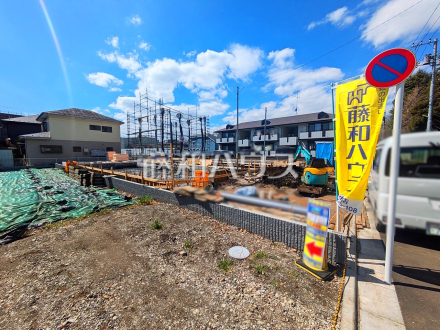 ≪4号棟　外観≫まだまだ建築中ですが、ぜひ現地をご覧になりませんか？基礎・上棟の状態は建築中にしかご覧になれません！ 【府中市白糸台１丁目】／撮影日2025/03/20