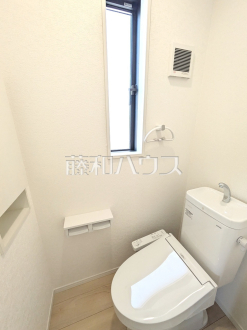 各階にトイレがあると、朝の忙しい時間帯などに便利です。【志木市中宗岡５丁目】／撮影日2025/03/22