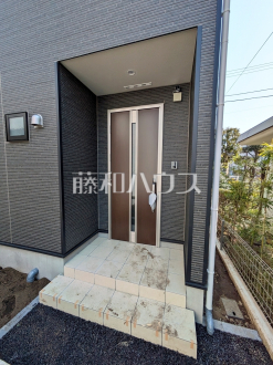 ≪4号棟　玄関≫【府中市是政６丁目】／撮影日2025/03/23