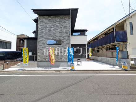 外観　【日野市万願寺１丁目】多摩モノレール「万願寺」駅徒歩6分の新築分譲住宅が誕生しました♪　スタイリッシュな外観に仕上がっております。／撮影日2025/05/11
