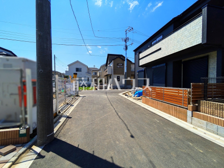 接道状況および現場風景　【小金井市前原町１丁目】平日のご案内も可能です。まずはお気軽にお問合せ下さいませ。／撮影日2025/05/08