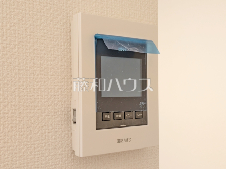 TVモニタ付インターホン　【小金井市前原町１丁目】　訪問者がわかるTVモニター付インターホンは、お子様がお留守番をされるときも安心ですね。　／撮影日2025/06/19