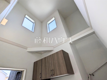 10号棟　玄関ホールの吹き抜け　【小金井市前原町１丁目】／撮影日2025/06/21