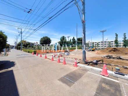 接道状況および現場風景　【三鷹市新川２丁目】／撮影日2025/06/22