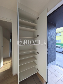 玄関収納　【小平市小川東町】／撮影日2025/04/04