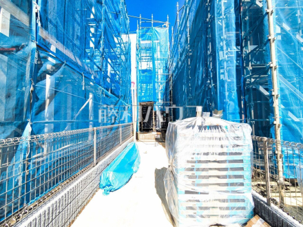 2号棟　外観　整形地に比べ、購入価格が抑えられる敷地延長の土地。コストを抑えて住宅を建築したい方はぜひご検討下さい。【日野市万願寺３丁目】／撮影日2025/03/17