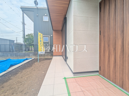 1号棟　玄関　【日野市万願寺３丁目】／撮影日2025/07/07