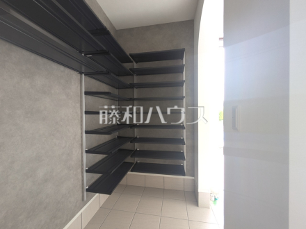 1号棟　玄関収納　【日野市万願寺３丁目】／撮影日2025/07/07