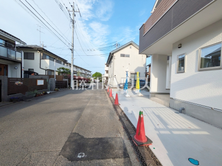 ■接道状況および現場風景■
平日のご案内も可能です！ぜひお気軽にお問い合わせください。【日野市万願寺６丁目】／撮影日2025/04/27