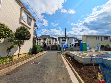 接道状況および現場風景　 周辺環境はもちろん、日当たりや設備仕様など、実際に行ってみないと分からないことも多くございます。ご案内いたしますので、お気軽にお問い合わせください。【新座市野火止５丁目】／撮影日2025/06/01