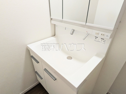 3号棟　洗面台　【三鷹市大沢５丁目】／撮影日2025/04/28