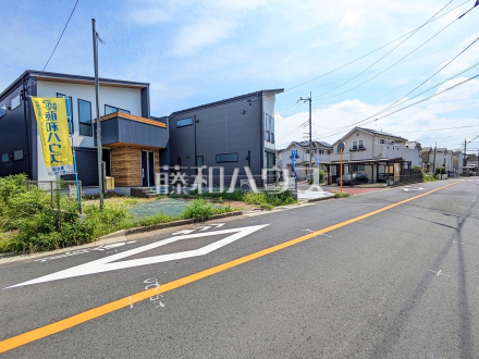 接道状況および現場風景 【日野市大字日野】/撮影日2026/08/21