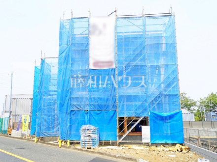 1号棟　外観　【日野市大字日野】
まだまだ建築中ですが、ぜひ現地をご覧になりませんか？基礎・上棟の状態は建築中にしかご覧になれません！　／撮影日2025/04/18