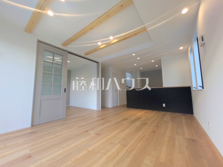 2号棟　リビング　【日野市大字日野】／撮影日2025/11/15