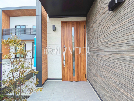 2号棟　玄関　【日野市大字日野】／撮影日2025/12/12