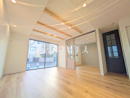 2号棟　リビング　【日野市大字日野】／撮影日2025/11/15