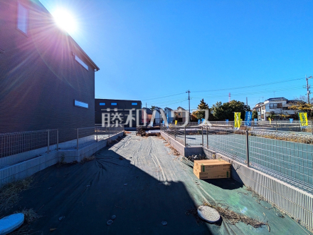 16号棟　外観(路地状部分)　【日野市大字日野】／撮影日2025/11/22