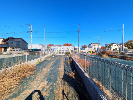 19号棟　外観(路地状部分)　【日野市大字日野】／撮影日2025/11/22