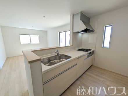 7号棟　キッチン　【春日井市大留町５丁目】／撮影日2025/05/04