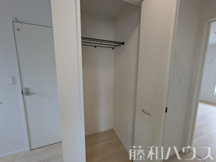 8号棟　2階ホール収納　【春日井市大留町５丁目】／撮影日2025/05/16