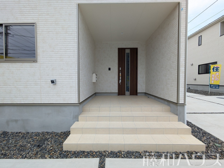 9号棟　玄関　【春日井市大留町５丁目】／撮影日2025/05/16