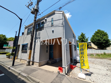 ≪現地外観≫ 建物のプレゼンをさせていただきますので、実際の完成イメージを思い描いていただくことができます。お気軽にお問合せ下さい。 【調布市富士見町３丁目】／撮影日2025/05/08