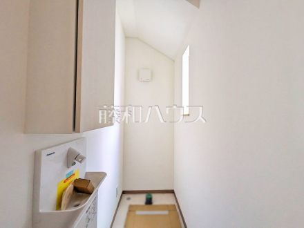 ≪A号棟　トイレ（建築中）≫【調布市富士見町３丁目】／撮影日2025/05/04