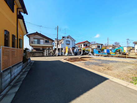 接道状況および現場風景　【小平市鈴木町１丁目】／撮影日2025/03/14
