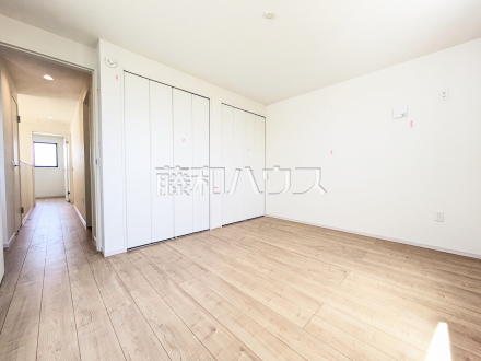 ≪2号棟　居室≫部屋の雰囲気や広さ・眺望・間取りの使い勝手など、是非一度、ご自身の目で確かめてみてください。　【府中市四谷３丁目】／撮影日2025/05/03