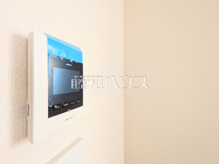 4号棟　TVモニター付きインターホン　【練馬区関町北３丁目】　TVモニター付きインターホンのため訪問者がひと目で分かります／撮影日2025/06/02