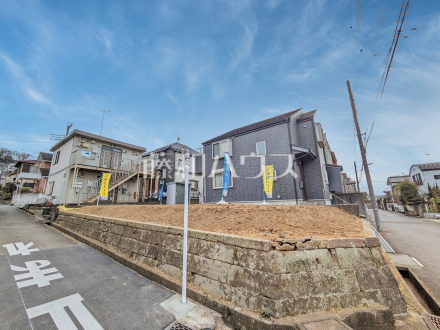 外観　【日野市南平２丁目】
京王線「南平」駅 徒歩10分。お探しの物件に出会うためには、早めのご確認をオススメします。未完成の今のうちにぜひお問合せをお待ちしております。／撮影日2025/02/16