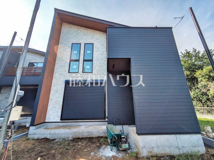 2号棟　外観　足場が外れて実際の外観が見えてきました。完成までもう少しです。【東村山市青葉町１丁目】／撮影日2025/07/04