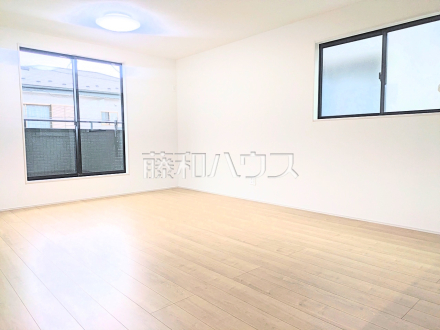 リビング　【新座市石神３丁目】／撮影日2025/06/02