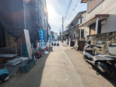 接道状況および現場風景　【入間郡三芳町大字藤久保】／撮影日2025/03/01