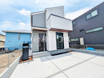 ≪現地外観≫ 第三者機関により住宅の品質や性能を評価し「安心・安全」を保証する【住宅性能評価書】を取得しております。 　【調布市深大寺元町４丁目】／撮影日2025/05/23