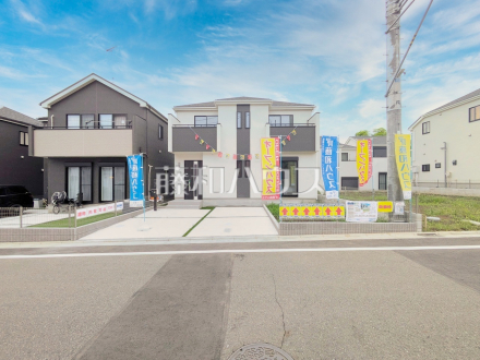現場風景　【八王子市大塚】見学はしたいけど、なかなか時間が取れない・・・そんな方に出勤前や仕事終わりにマイホームを見学できるサポートをいたします！／撮影日2025/06/20