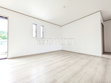 N号棟　リビング　【八王子市大塚】／撮影日2025/06/20