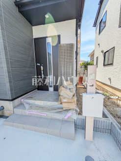 ≪C号棟　玄関≫ 　【調布市染地３丁目】／撮影日2025/06/21