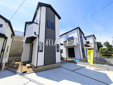 ≪C号棟　外観≫大型分譲地ならではの多彩なバリエーションの間取りで、ご家族皆様のライフスタイルに合った邸宅がきっと見つかると思います。 　【調布市染地３丁目】　【調布市染地３丁目】／撮影日2025/06/21
