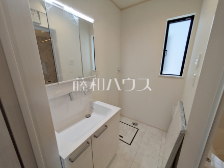 E号棟　洗面室　【調布市染地３丁目】／撮影日2025/06/28