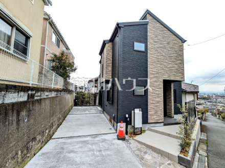 外観　堂々完成、いつでもご内覧いただけます！ぜひ実物をご覧いただきたく思います。喜んでご案内いたしますのでお気軽にお問合せ下さい。【日野市平山６丁目】
／撮影日2024/04/04