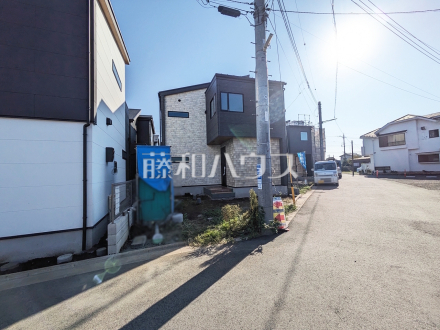 接道状況および現場風景　【東村山市廻田町２丁目】／撮影日2025/10/30