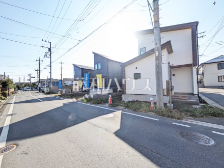 接道状況および現場風景　【東村山市廻田町２丁目】／撮影日2025/10/30