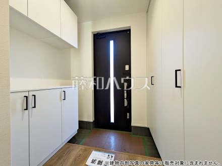 2号棟　玄関ホール　【東村山市廻田町２丁目】／撮影日2025/12/04