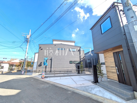 2号棟　玄関　【東村山市廻田町２丁目】／撮影日2025/10/30