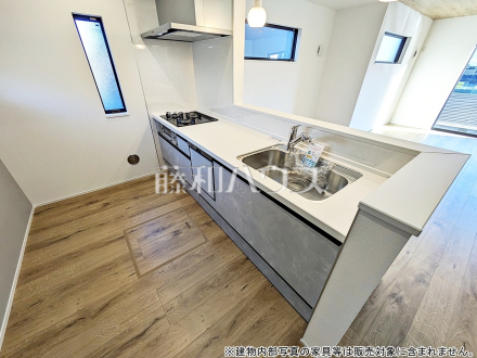 2号棟　キッチン　【東村山市廻田町２丁目】／撮影日2025/12/04