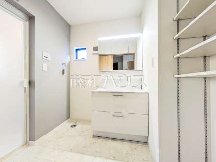 5号棟　洗面室　【東村山市廻田町２丁目】／撮影日2025/10/30